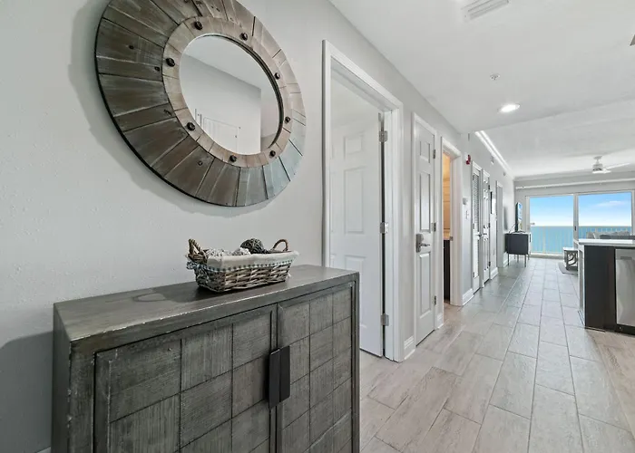Crystal Shores Unit 1405 Holiday home *